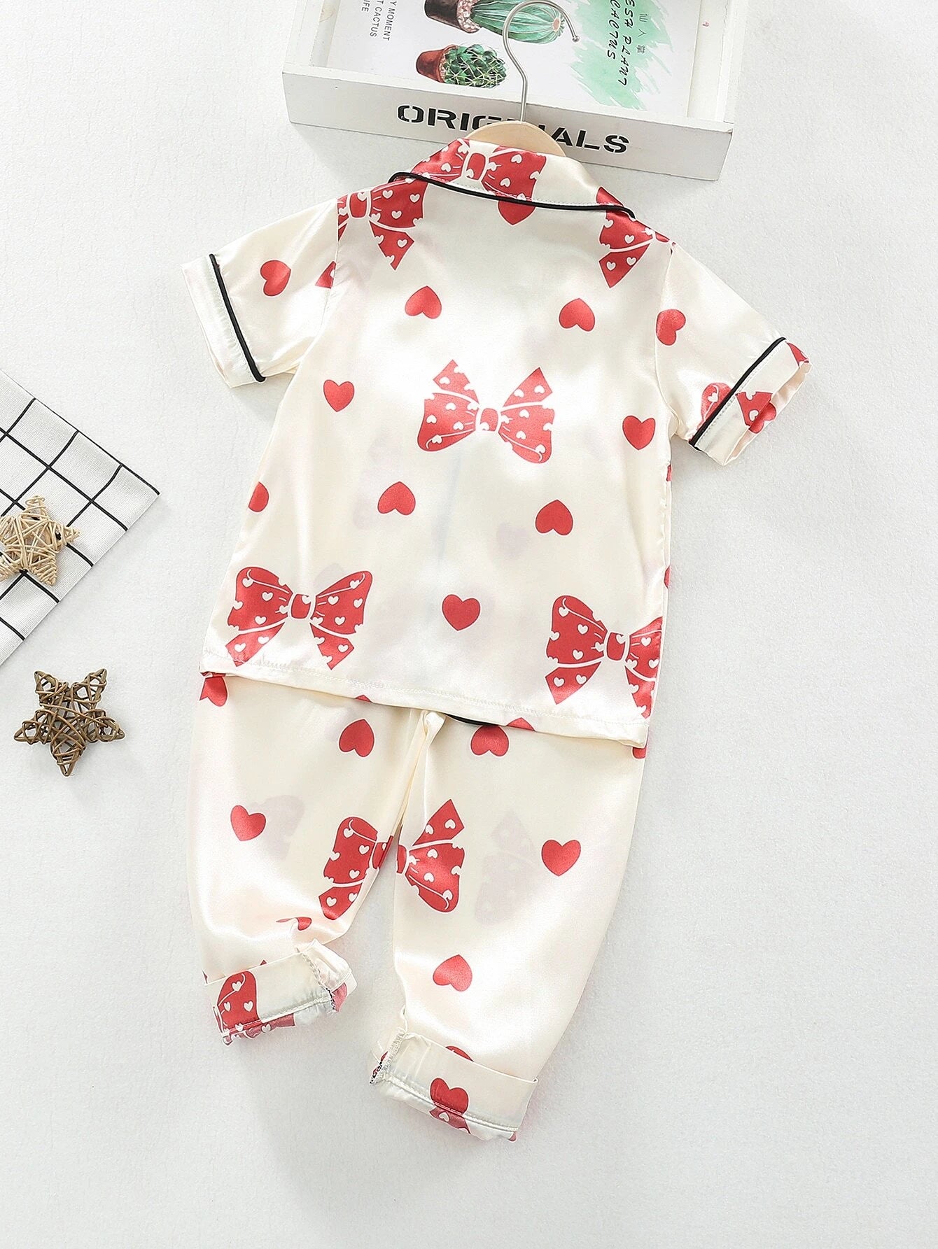 Red Heart Printed Unisex Nightsuit Set For Kids
