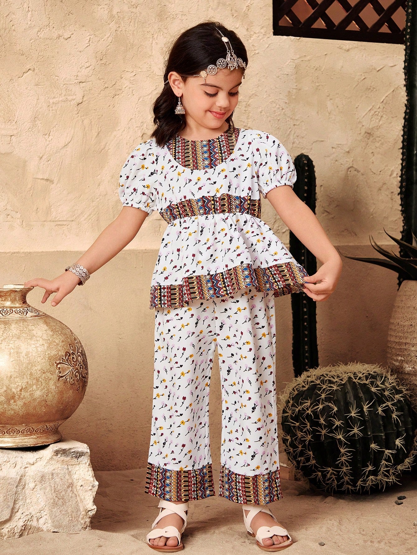 Girls White Printed Clothing Set