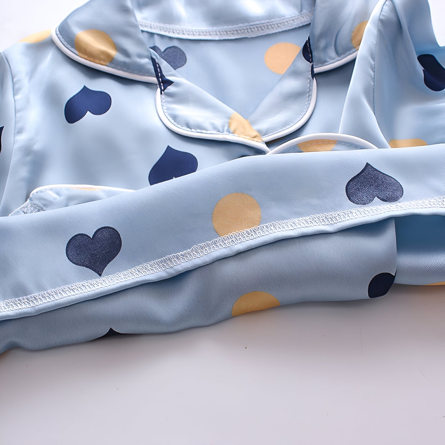 Little Heart Printed Unisex Nightsuit Set For Kids