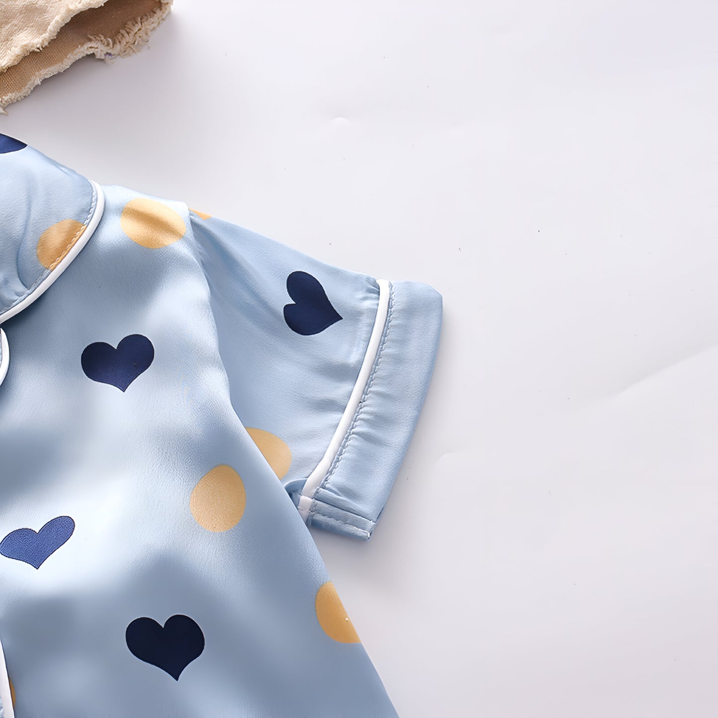 Little Heart Printed Unisex Nightsuit Set For Kids
