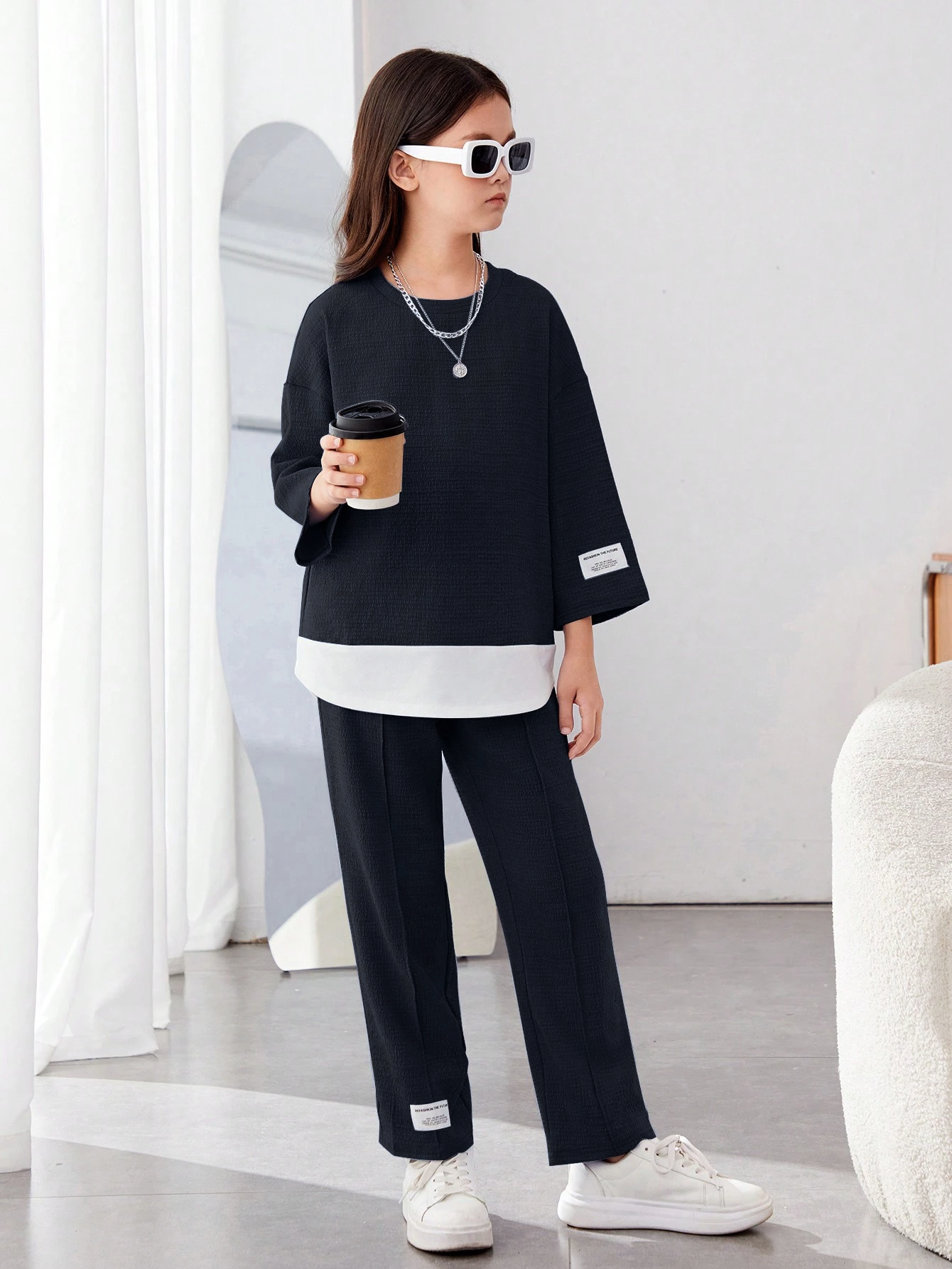 Girls Modern Oversized and Pant Set ( Black )