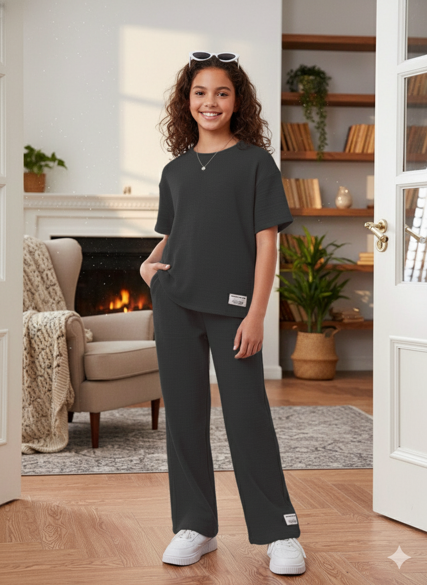 Girls T-shirt and Wide legs Pants Co-ords Set ( Black )