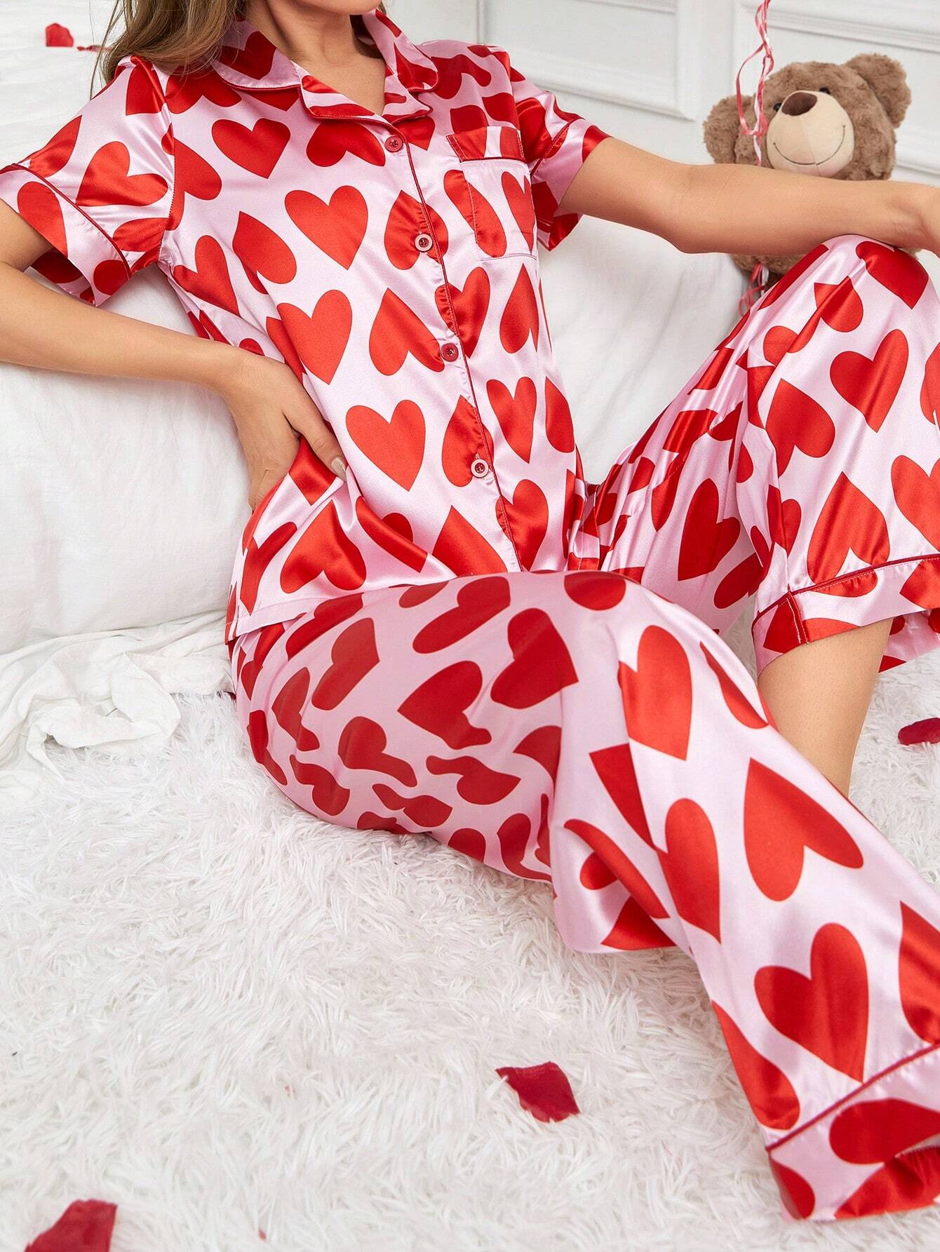 Red Love Printed Nightsuit Set For Women