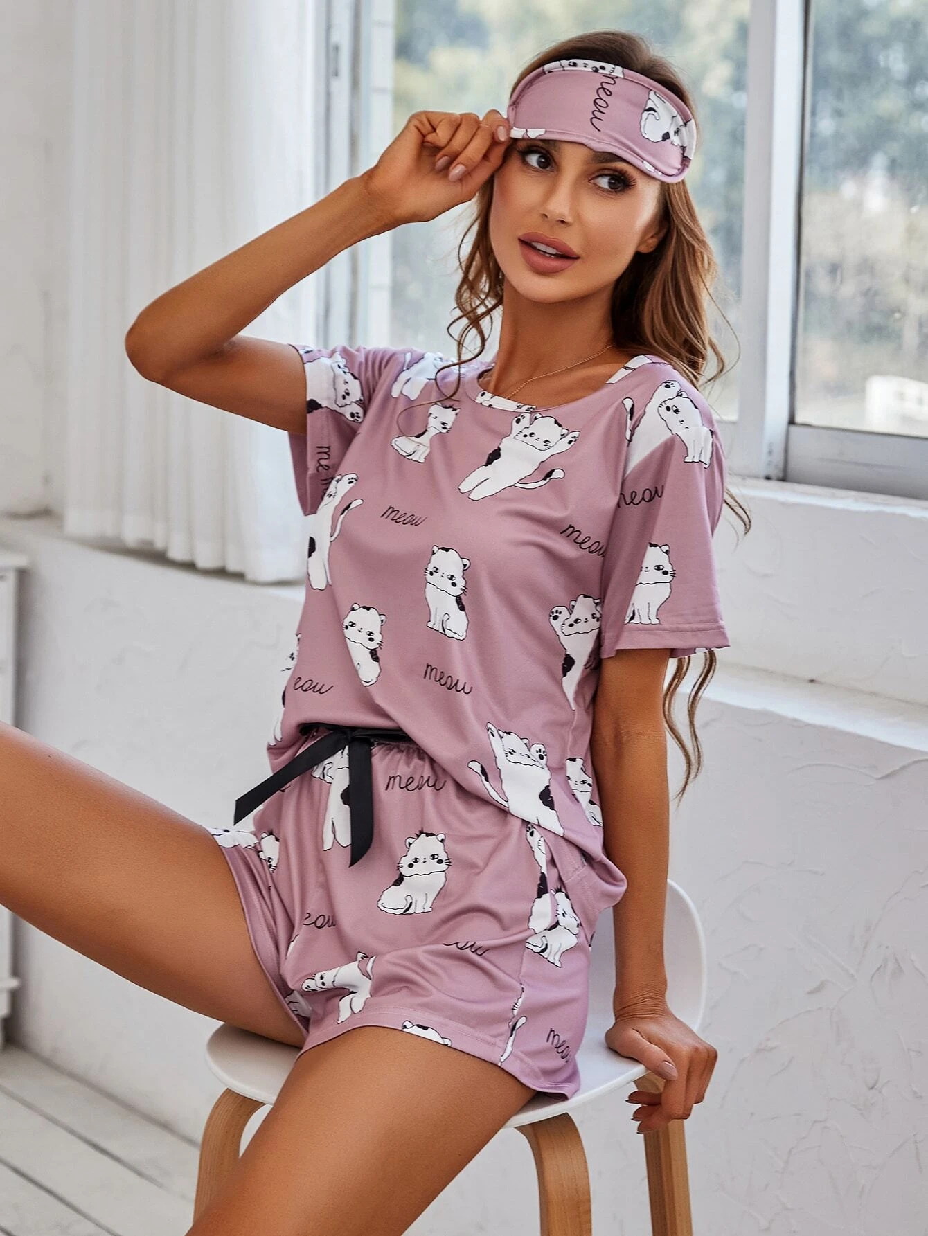 Women's White Cat Printed Co-Ord's Set In Pink Colour